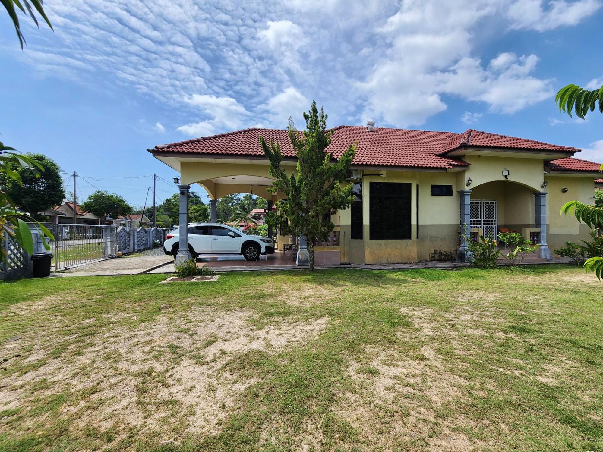 Mumnkidzzz Homestay At Kerteh Kampong Pengkalan Pangan Exterior foto